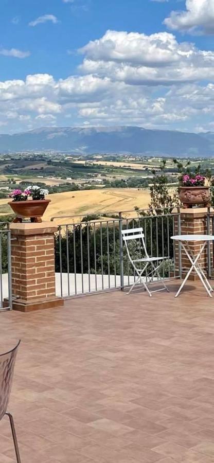 Bed and Breakfast La Posta Di Bacco Gualdo Cattaneo Exteriér fotografie